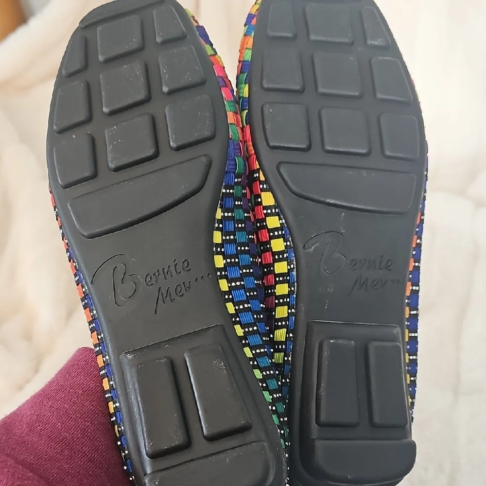 bernie mev. Women's Multicolor Woven Flats